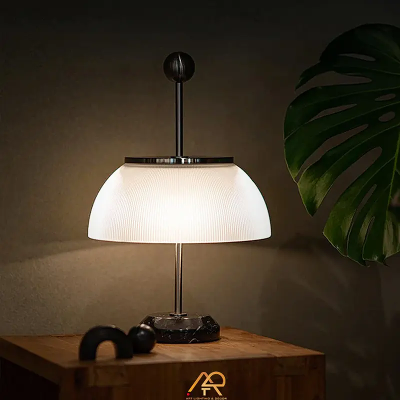 Đèn Bàn Retro Thủy Tinh Sọc Đế Đá ART-2061