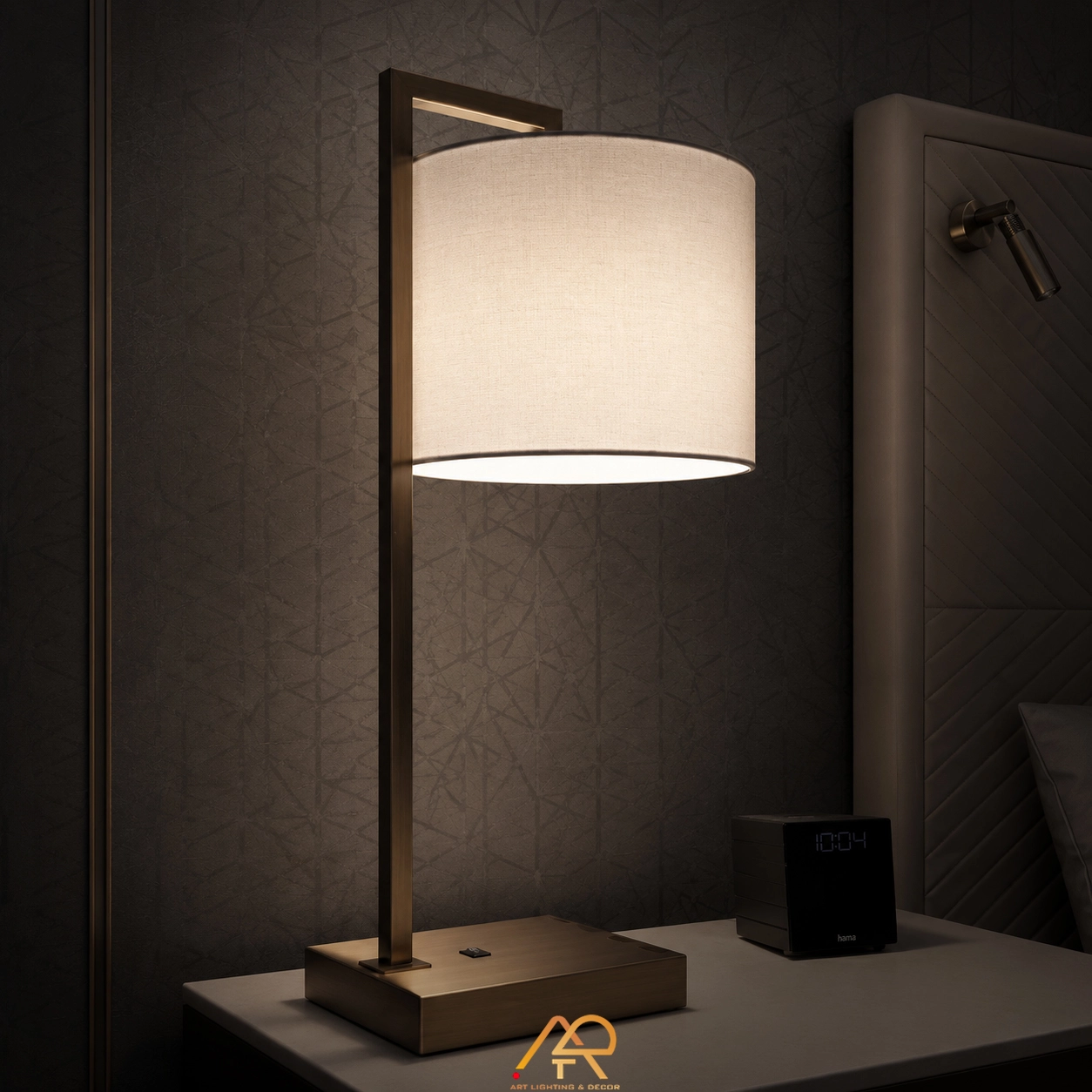 Đèn Bàn Khung Hợp Kim Vàng Đồng Cao Cấp ART-2105